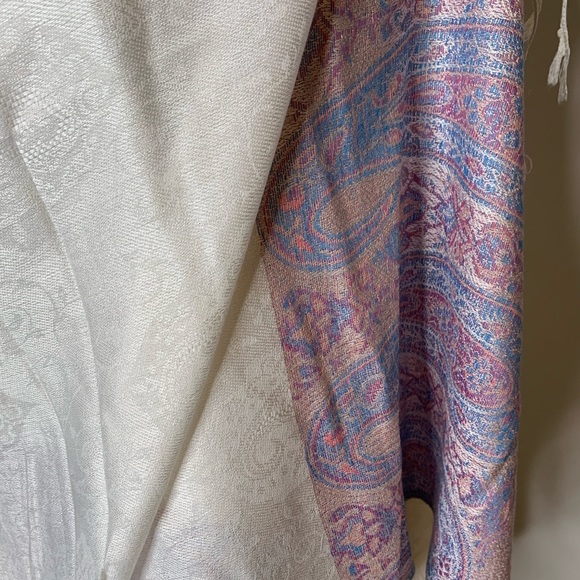 Pashmina - Picture 5 of 5